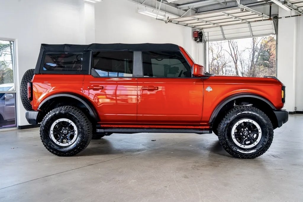 Ford Bronco side profile