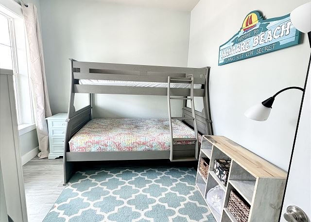 Twin-over-full bunk room